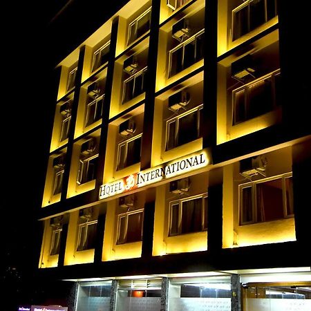 Hotel Om International Гокарна Екстер'єр фото