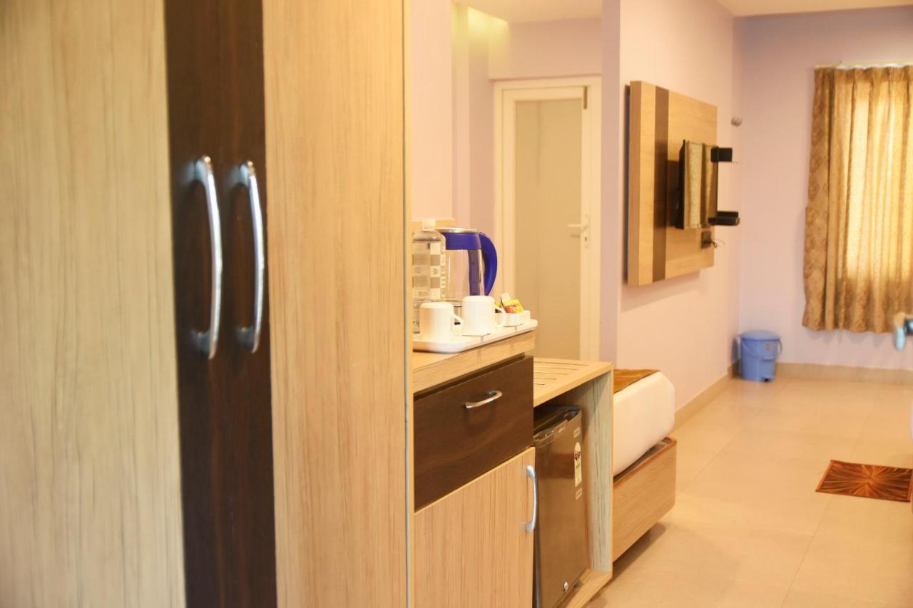 Hotel Om International Гокарна Екстер'єр фото