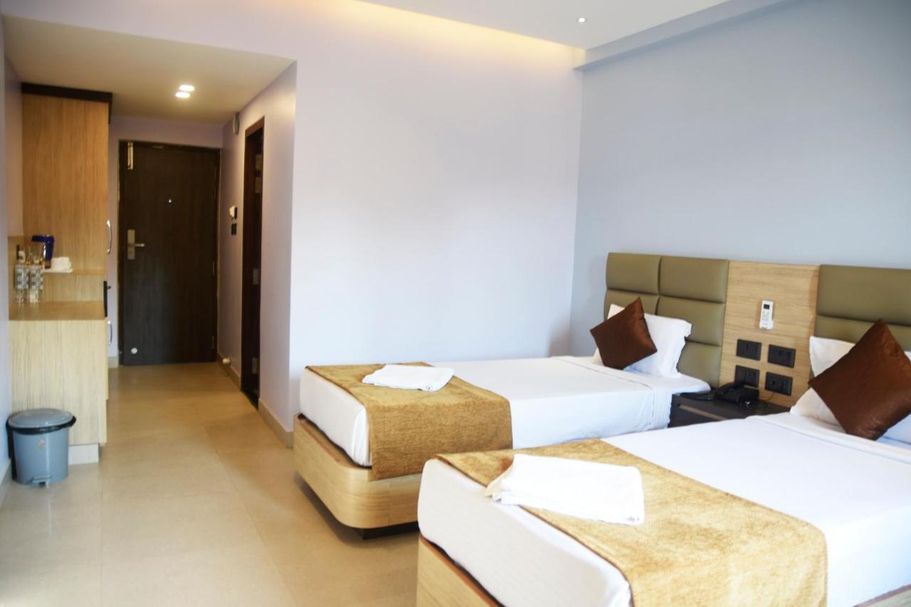 Hotel Om International Гокарна Екстер'єр фото