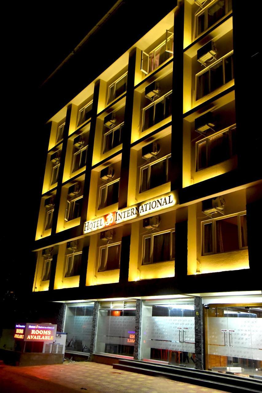 Hotel Om International Гокарна Екстер'єр фото